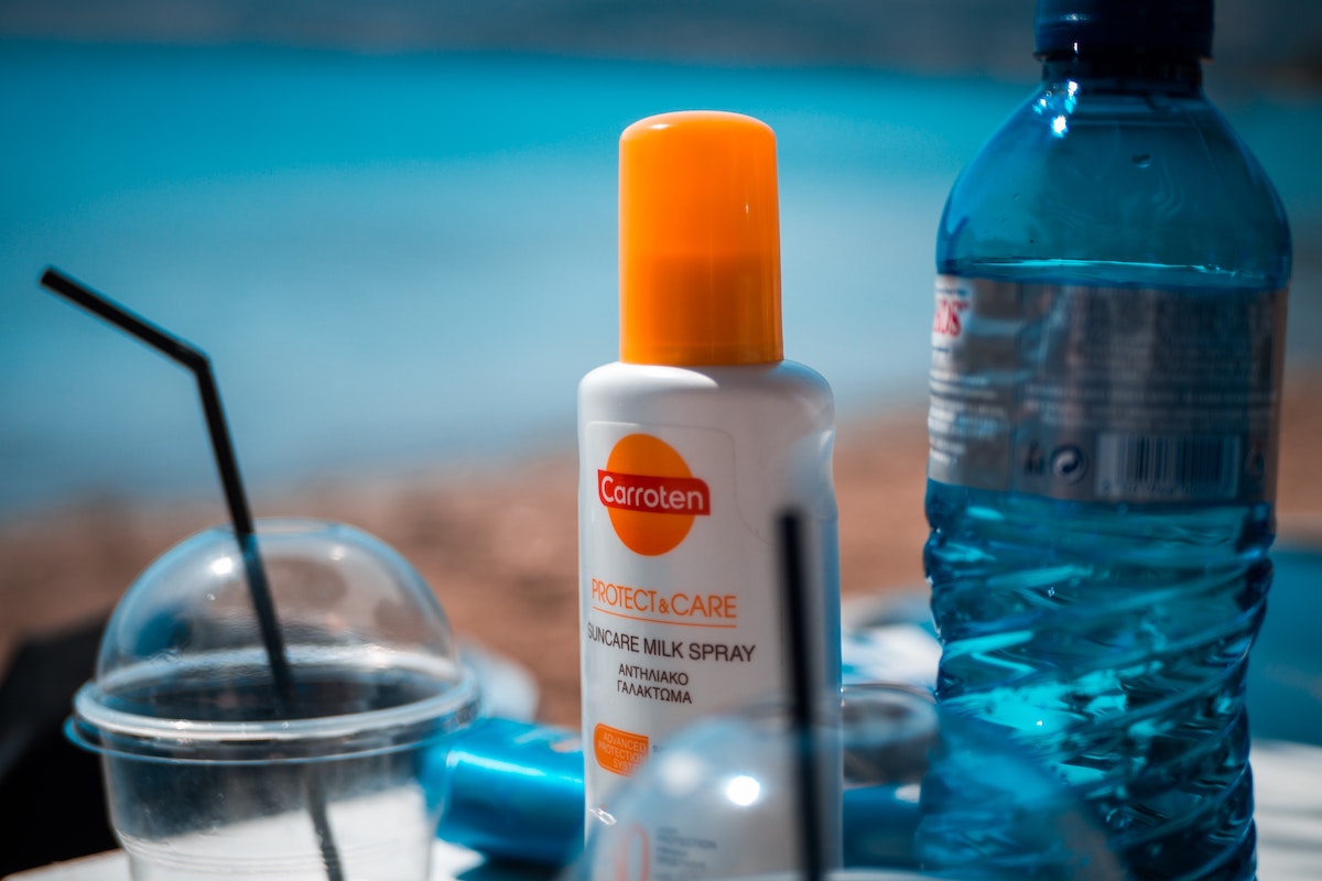 Sunscreen Makes My Face Shiny, Yikes! Quick FAQs & Fixes!