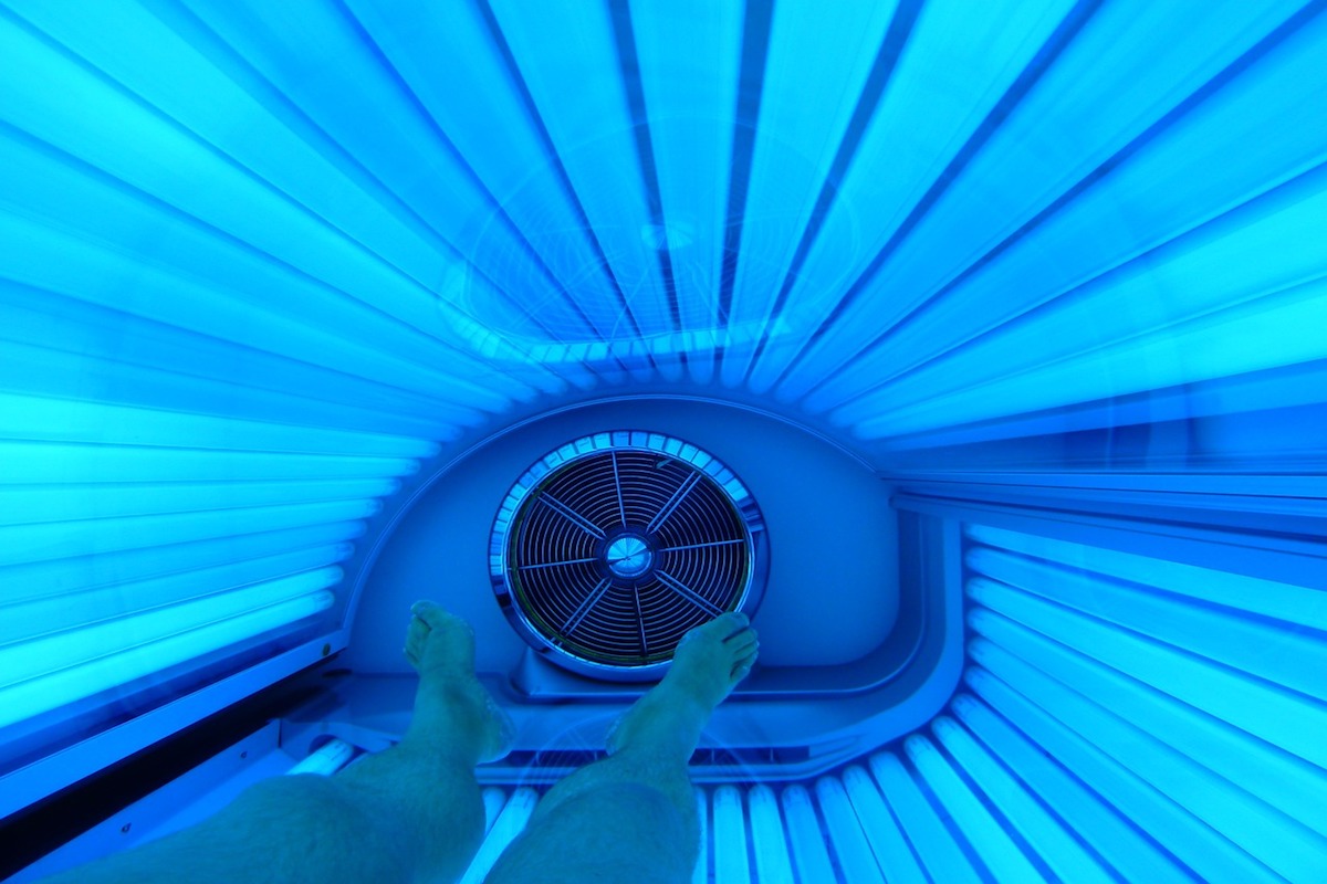 Do Guys Really Use Tanning Beds? Here's The Surprising Truth!